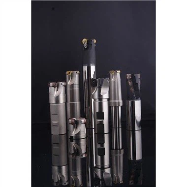 เม็ดมีดสำหรับการตัดเฉือนโลหะผสมทนความร้อน